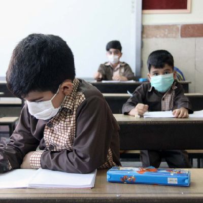 کمیته علمی مقابله با کرونا: با عدم رعایت پروتکلها در مدارس، خطر پیک جدید کرونا وجود دارد