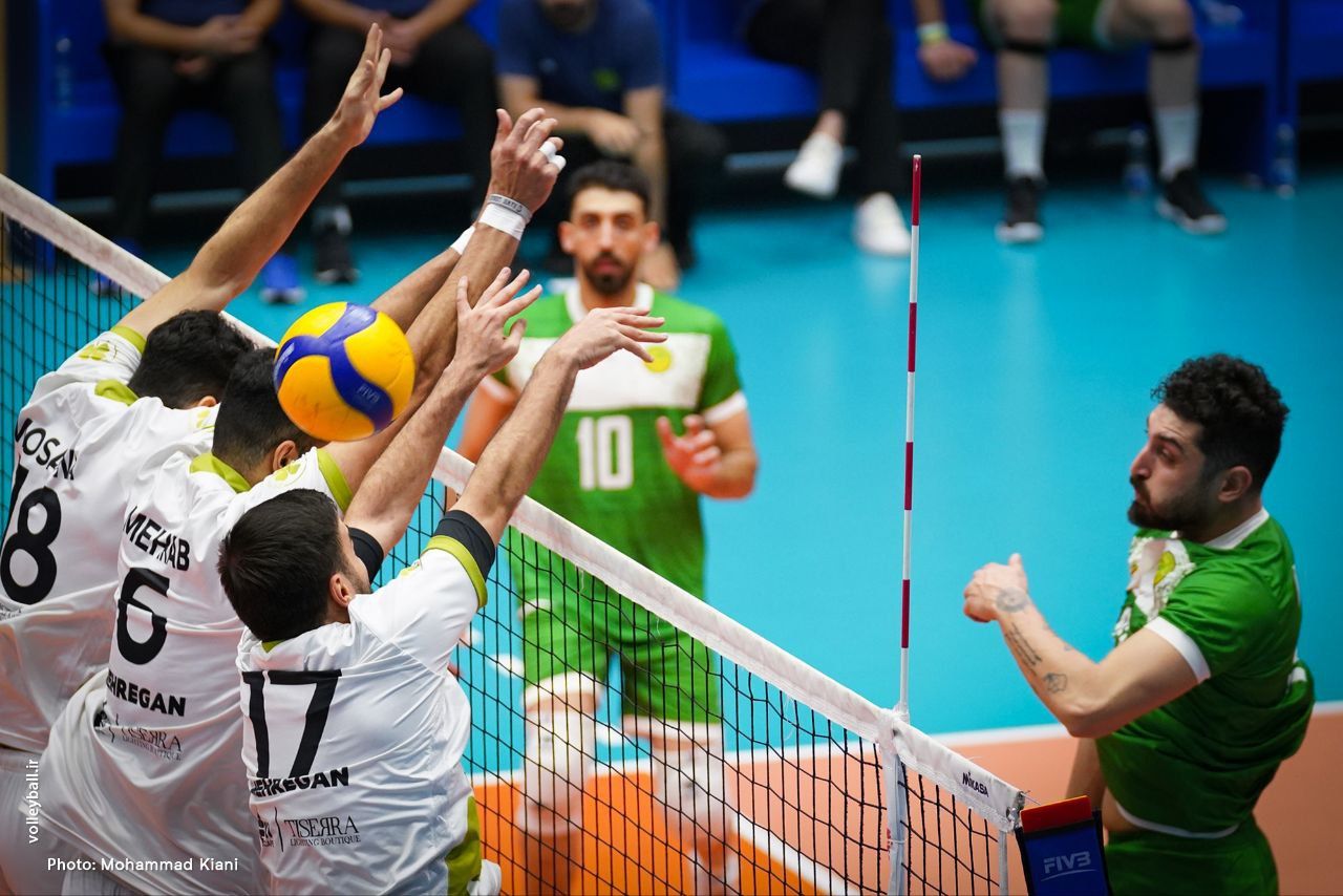 ترس جمهوری اسلامی از گسترش اعتراضات به استادیوم‌ها؛ لیگ‌برتر بسکتبال و والیبال لغو شد