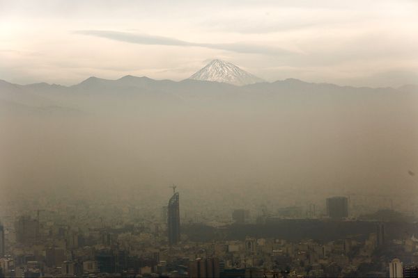 Heavy Air Pollution Shuts Down Schools In Several Iranian Cities