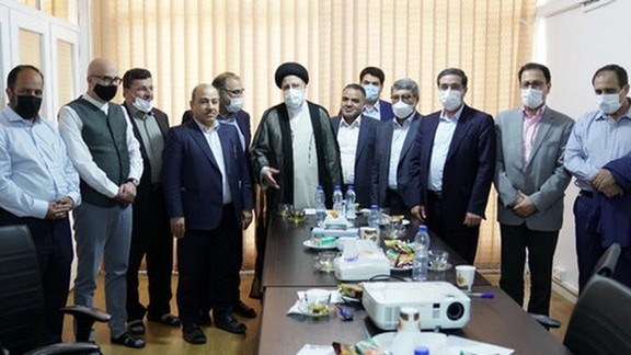 President Raisi meeting with newspaper editors in |November 2021, but press criticism has intensified since then