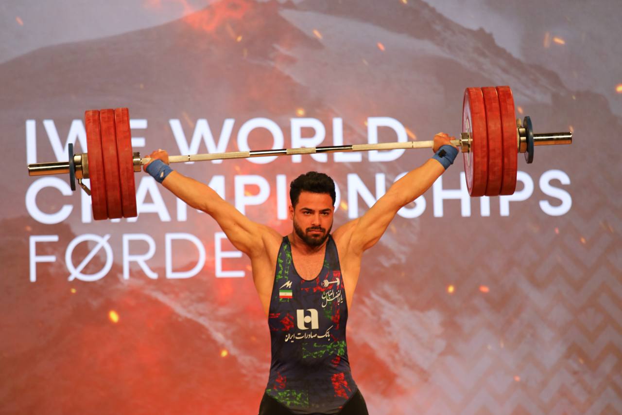 مسابقات جهانی وزنه‌برداری؛ علیرضا معینی نایب‌قهرمان جهان شد
