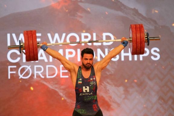مسابقات جهانی وزنهبرداری؛ علیرضا معینی نایبقهرمان جهان شد