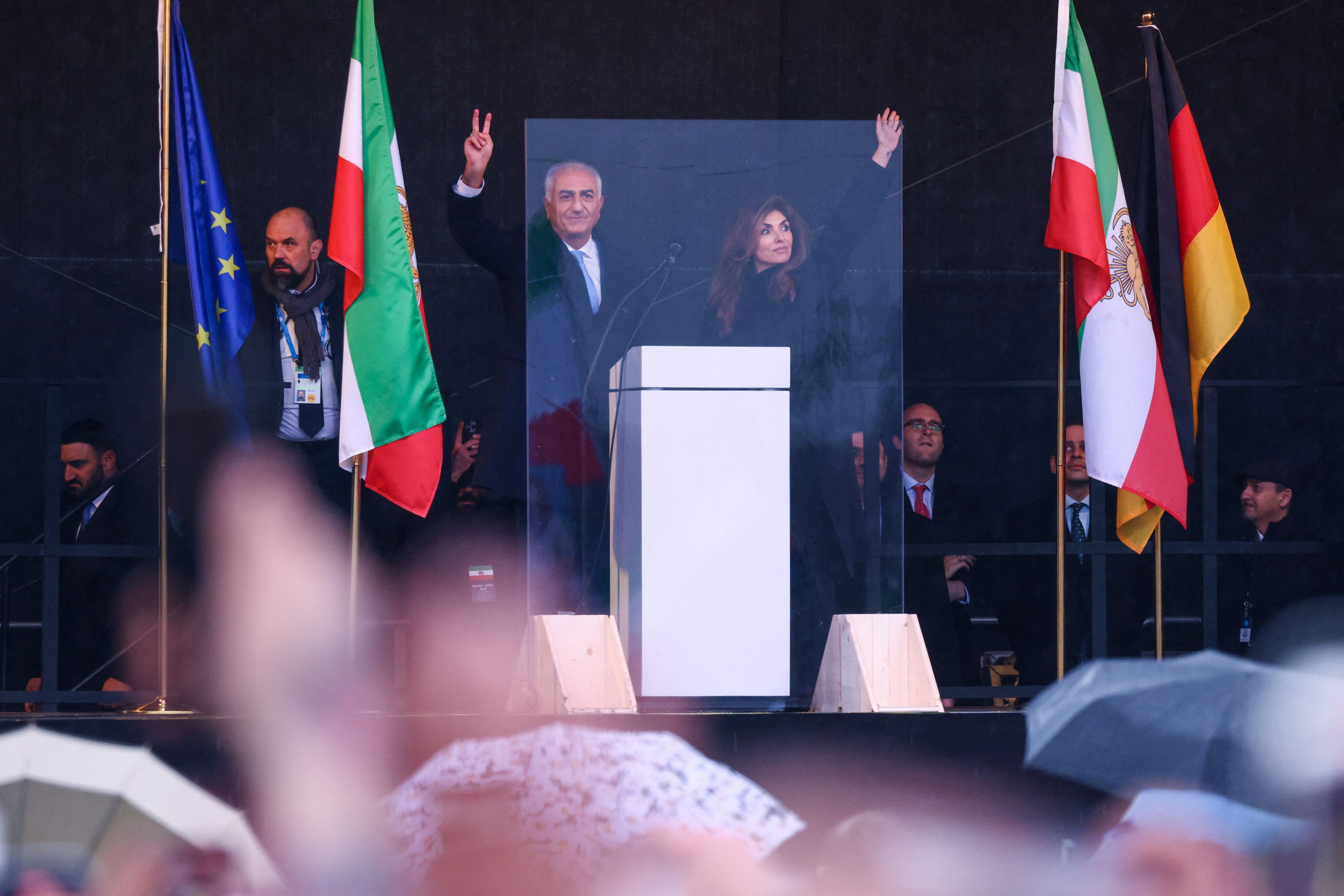 As Trump weighs strikes on Iran, Pahlavi rallies in Munich