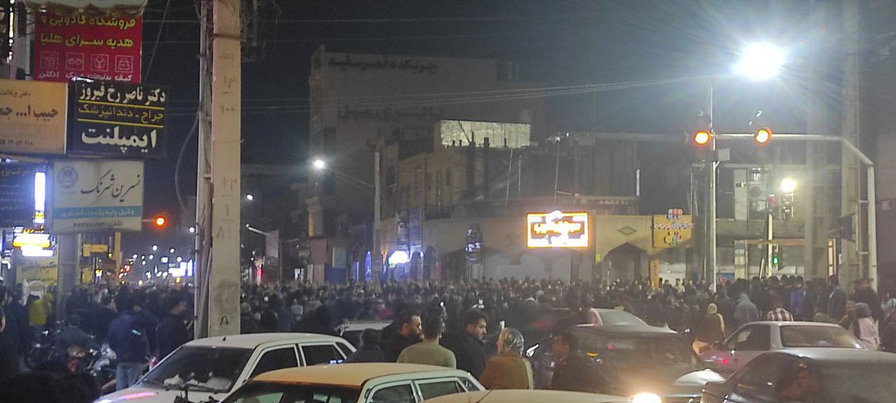 گسترش اعتراضات و واکنش جهانی؛ رسانه‌ها از مرحله تازه بحران در ایران می‌گویند