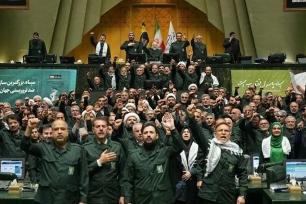 رییس کمیسیون امنیت ملی مجلس: دوران گردنکشی آمریکا در خلیجفارس به پایان رسید