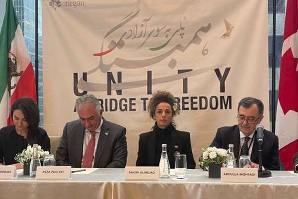 Iranian Opposition Figures Hold Event In Canada To Call For Unity