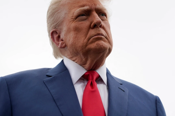 دبلوماسي أميركي: ترامب لا يدعم تغيير النظام في إيران