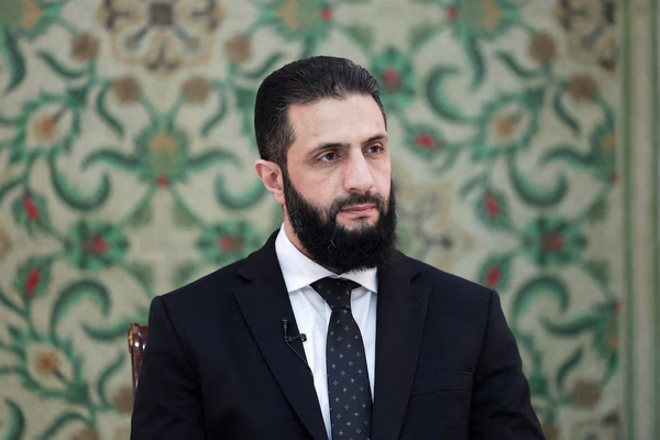 "جيروزاليم بوست": أحمد الشرع يوافق مبدئيًا على تطبيع العلاقات مع إسرائيل