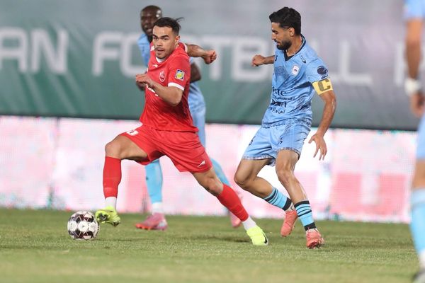 اوستون اورونوف پس از یک بازی با پرسپولیس دوباره مصدوم شد