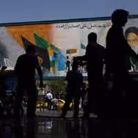 روان جامعه ایران در یک سال گذشته؛ وقتی بحران به زندگی تبدیل میشود