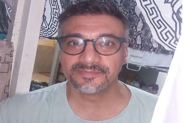 ابراز نگرانی خانواده رضا ولیزاده از وضعیت سلامتی او و محرومیت از خدمات پزشکی