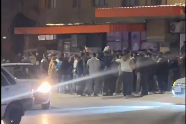 تیراندازی به مردم در چهلم جاویدنامان انقلاب ملی در آبدانان و مشهد