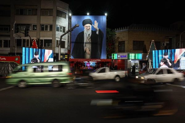 شهروندان ایران درباره توافق احتمالی با آمریکا: «قربانی سیاست شدهایم»