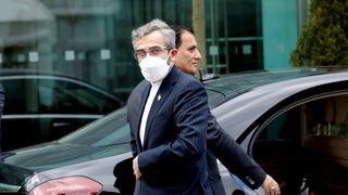 Iran's Nuclear Negotiator Says Messages Being Exchanged With US