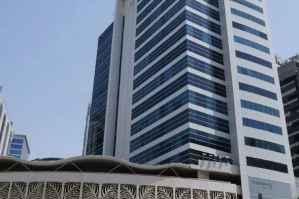 ساختمان اداری شرکت مخابرات ثریا در شارجه هدف حمله پهپاد قرار گرفت