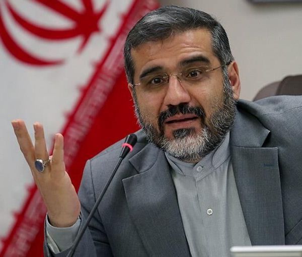 وزارة الإرشاد الإيرانية تجري تغييرات هيكلية بتوظيف موالين من "شباب حزب الله" وطرد آخرين