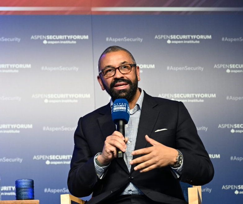 وزیر خارجه بریتانیا: اگر ایران موضع قاطع لندن را نمی‌پسندد، باید رفتار خود را تغییر دهد