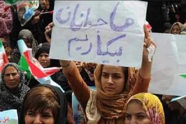 Deputy Minister Says Young Iranians Fixated On Foreign Celebrities