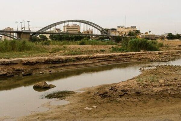 "كارون".. أطول أنهار إيران على أعتاب كارثة بيئية ومهدَّد بالجفاف