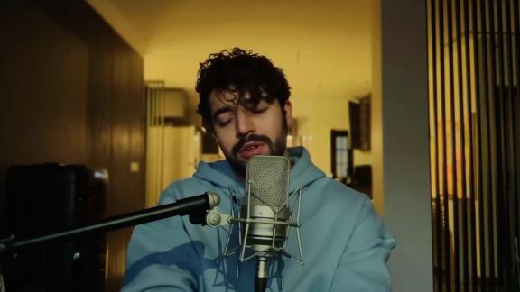 Singer-songwriter Shervin Hajipour in his new release Ashghal (Trash)