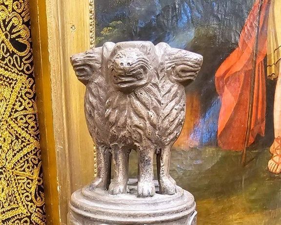 فروش کاپ اولین قهرمانی کشتی ایران در آسیا در یک عتیقهفروشی در تهران!