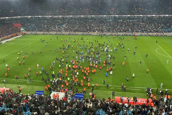 رسوایی شرطبندی در فوتبال ترکیه؛ ۱۴ بازیکن، رییس پیشین گالاتاسرای بازداشت شدند