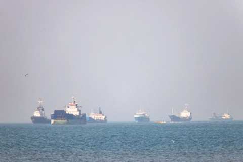 US ends Iran's brief oil opening after Hormuz tanker attacks