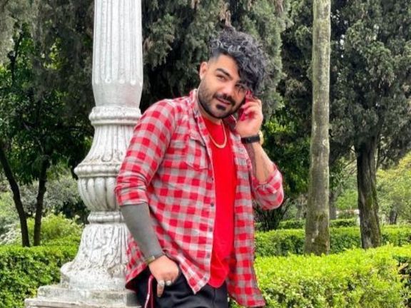 سامان یاسین، رپر معترض اهل کرمانشاه به پنج سال حبس و تبعید به کرمان محکوم شد