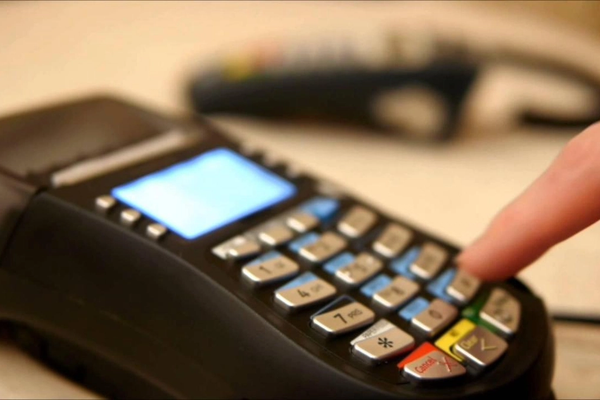 Nationwide outage hits card payment network in Iran, cause unclear
