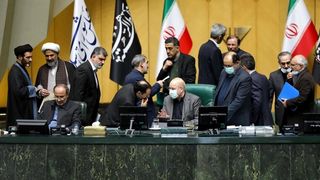 Lawmakers Deflecting Blame, Slam Government For Iran’s Falling Currency