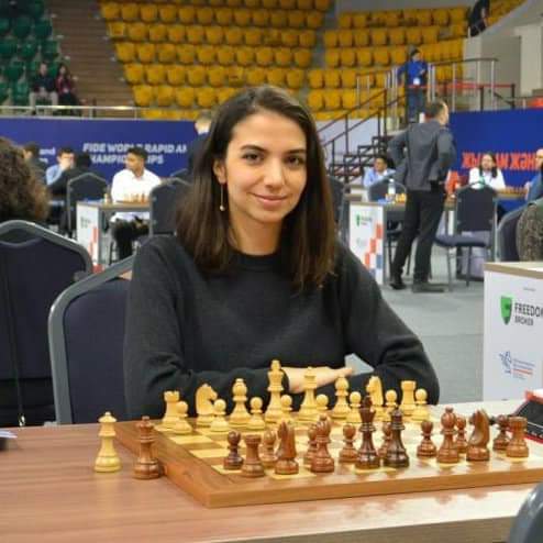 Iranian Chess Grand Master Removes Hijab In Solidarity With Popular Movement