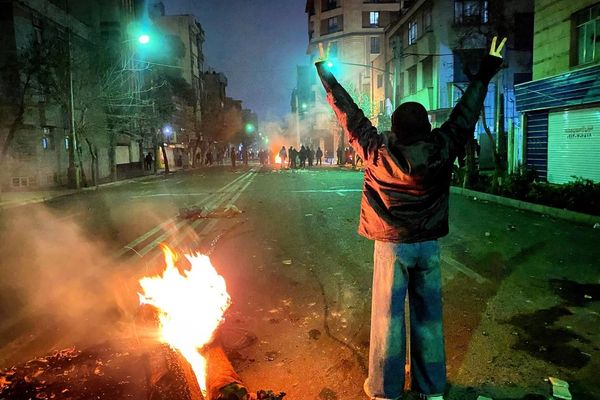 "رويترز": ترامب يدرس مهاجمة عناصر القمع في إيران دعمًا للمحتجين