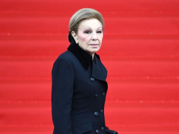 پیام شهبانو فرح پهلوی به نظامیان: مردمی که به خیابانها آمدهاند، خانوادههای شما هستند