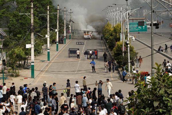 در پی اعتراضات نسل زد در نپال، دولت ممنوعیت شبکههای اجتماعی را لغو کرد