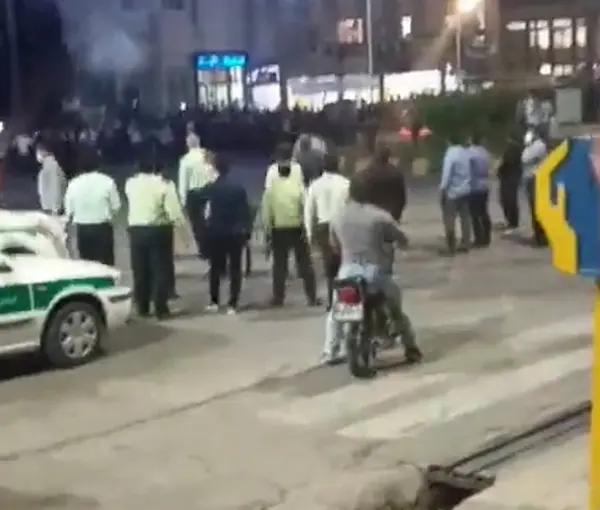 Protests In Iran Spread Wider On Friday As Government Blames Media