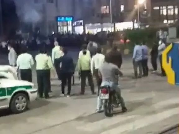 Protests In Iran Spread Wider On Friday As Government Blames Media