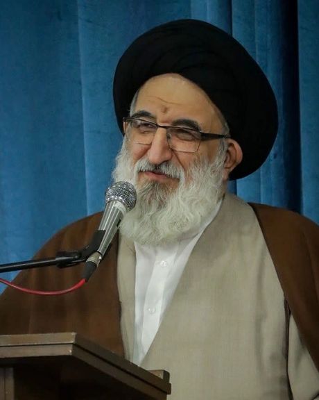 ممثل خامنئي: اختبرنا صاروخًا "فرط صوتي" قادرًا على حمل عدة رؤوس حربية