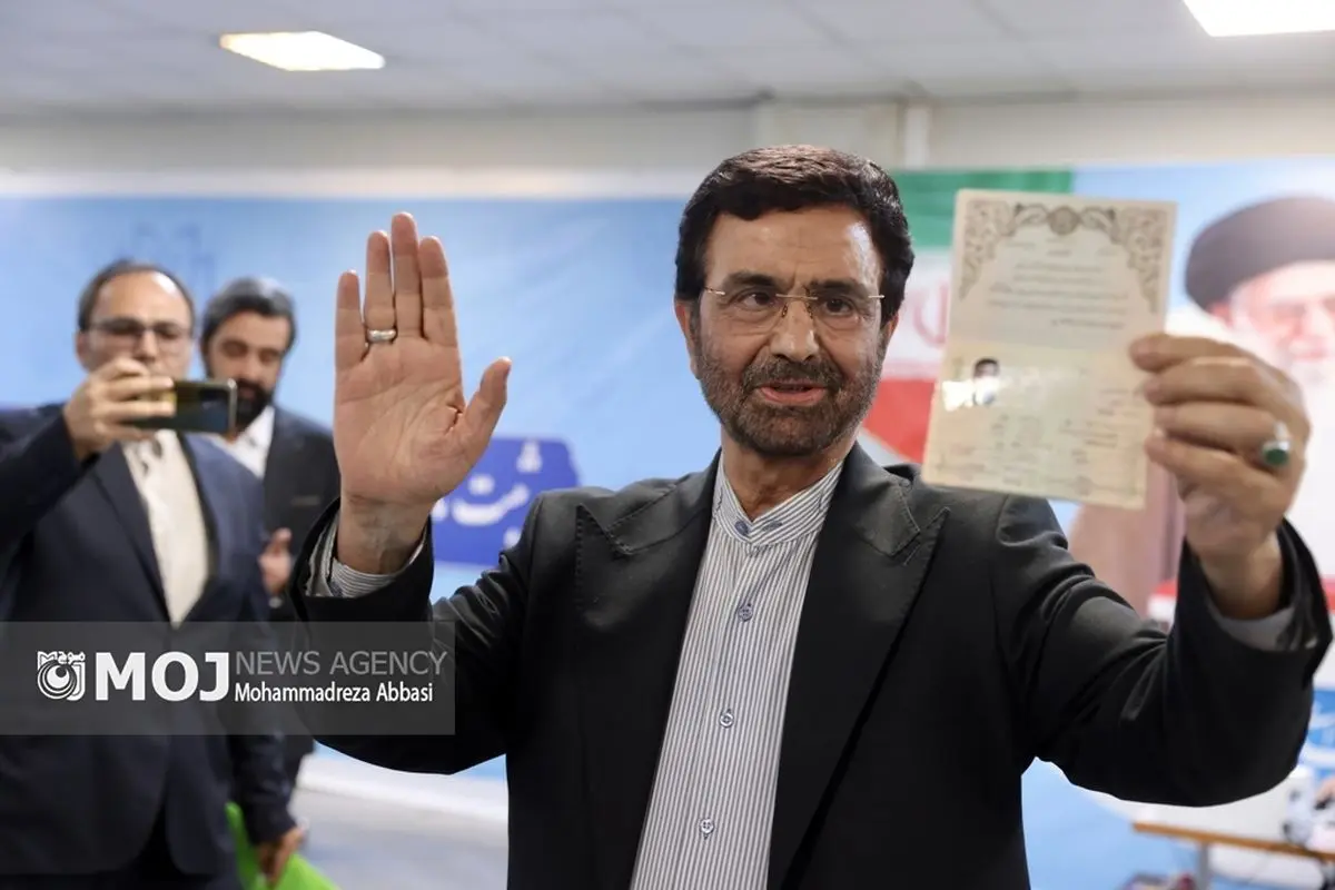 برلماني إيراني: نحن في حالة حرب وتفعيل "آلية الزناد" سيضر أوروبا أكثر من طهران 