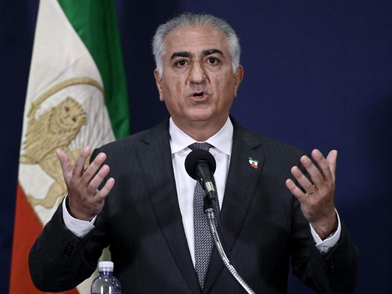 شاهزاده پهلوی: در تجمعات جهانی ۱۱ فوریه، با اتحاد صدای انقلاب ایران را به جهانیان برسانید