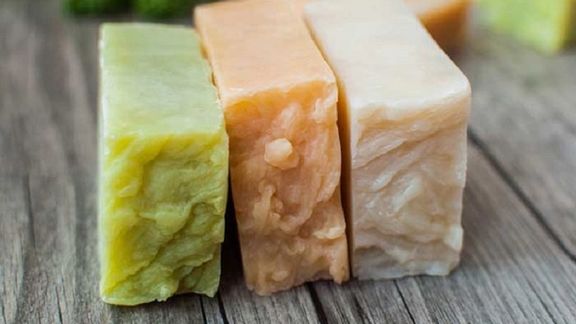 تجارتنیوز: فروشگاههای اینترنتی صابون شیر الاغ تایلندی کیلویی ۶۰۰ هزار تومان میفروشند