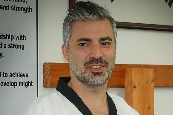 بیباک، سرمربی پیشین تیم ملی تکواندو:«حراملقمهها» مردمان بیپناه ما را میکشند که بمانند