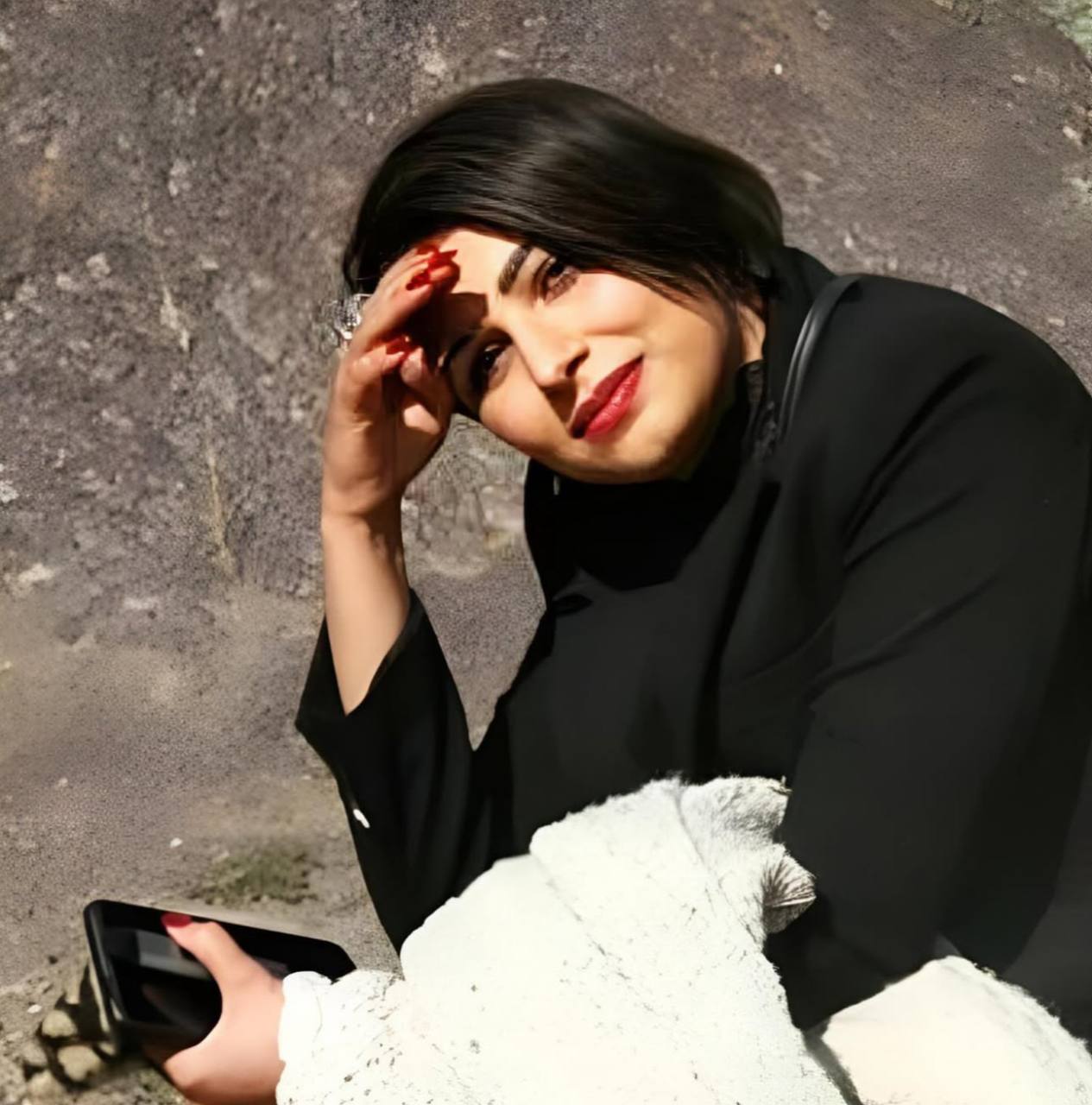 ویدا ربانی، روزنامه‌نگار زندانی، در صورت انتقال به زندان قرچک اعتصاب غذا خواهد کرد