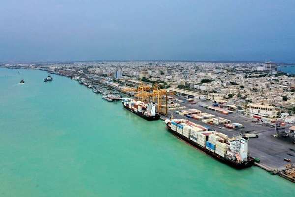 Private sector squeezed out of Iran's foreign trade