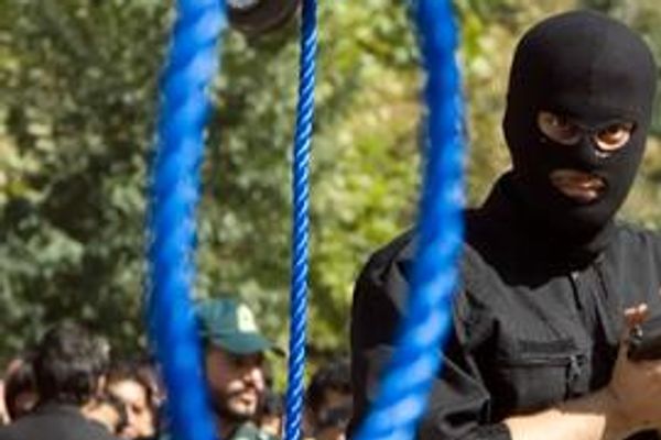 "العفو الدولية": الإعدامات في إيران بلغت "أبعادًا مروعة"