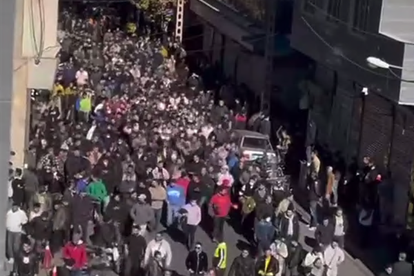 گسترش اعتراضات بازاریان به نقاط مختلف تهران و شهرهای دیگر