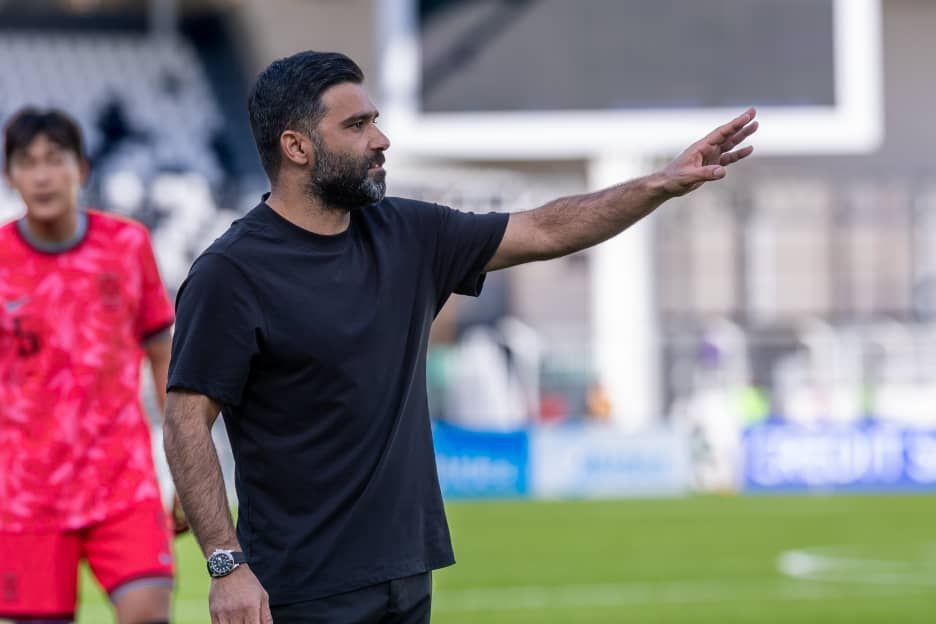 حمایت روانخواه، سرمربی تیم‌ملی امید از مردم ایران: مردم کشورم حتی نمی‌توانند اعتراض کنند