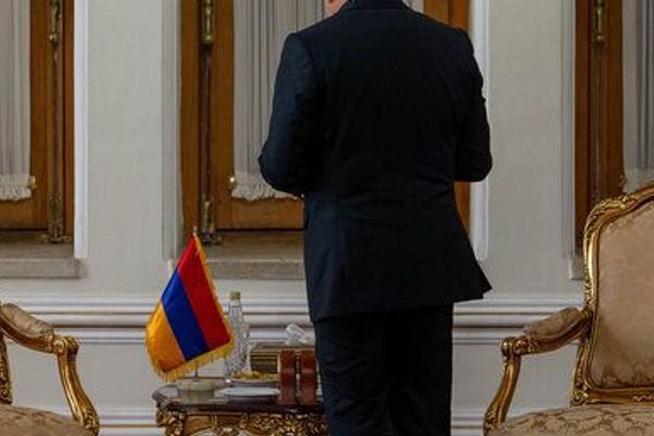 عراقجي: لن نعود إلى طاولة المفاوضات ما دام الأميركيون متمسكين بالعجرفة