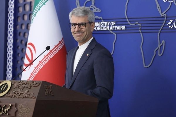 متحدث الخارجية الإيرانية: ما أُثير بشأن تناول "المكسرات" خلال المفاوضات النووية "مُهين"