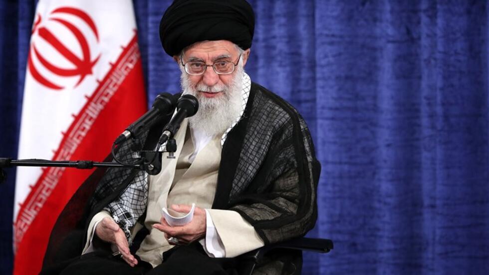 خامنه‌ای از زیر زمین با انتشار عکس پرچم سوخته آمریکا، این کشور را تهدید کرد