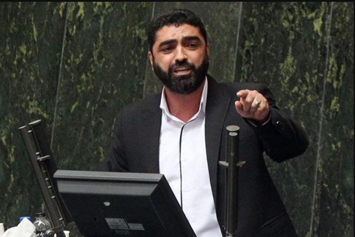 راستینه، نماینده مجلس: خامنه‌ای با سخنان خود خط ممتد خیانت آمریکا را روشن کرد